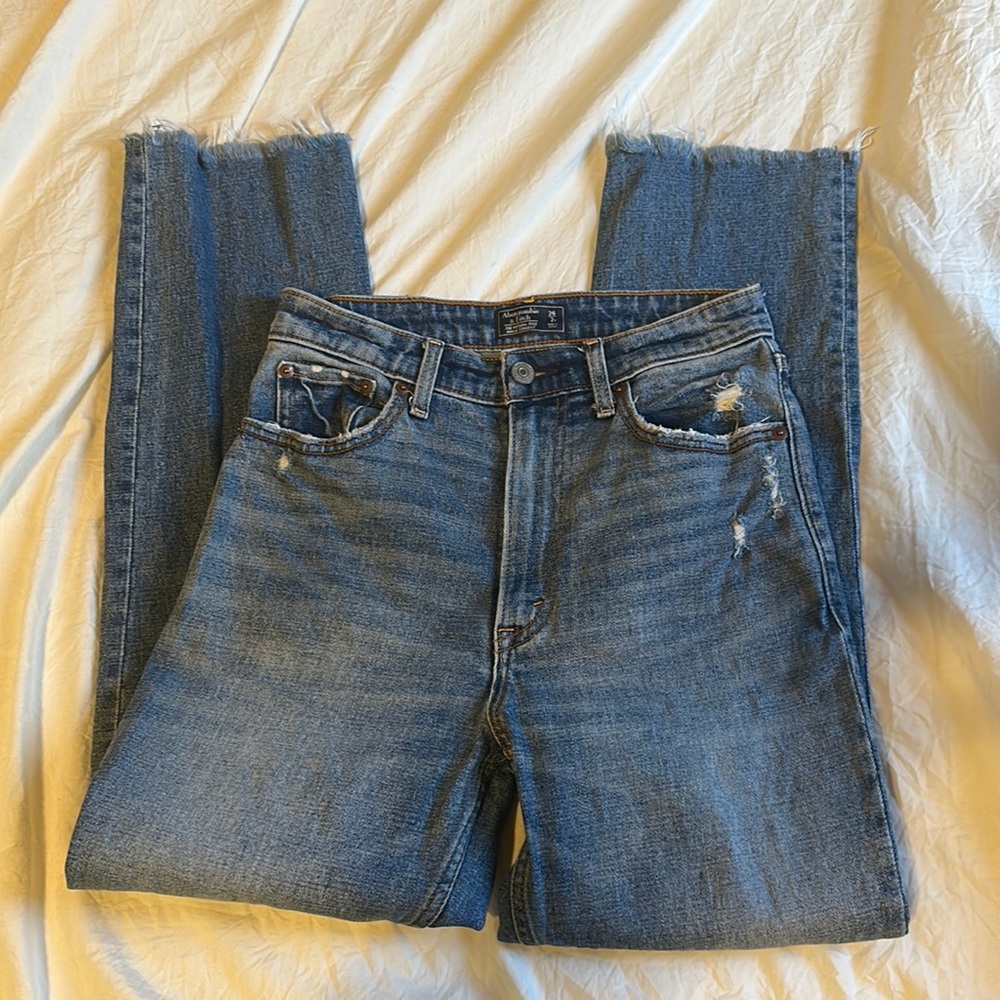 Abercrombie & Fitch Zoe Natural Rise Ankle Straight Jeans